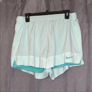 NIKE 2 in 1 short TEAL
